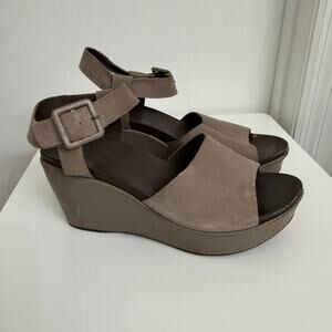 Kork-Ease Kerin Suede Leather Wedge Sandals Casual Vacation Taupe Sz 10